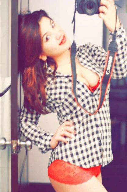 Professional female companion in Andheri Mumbai